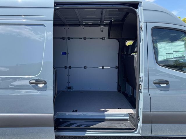 2026 Mercedes-Benz Sprinter 2500 Cargo 170 WB High Roof