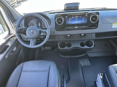 2027 Mercedes-Benz Sprinter 2500 Cargo 170 WB High Roof