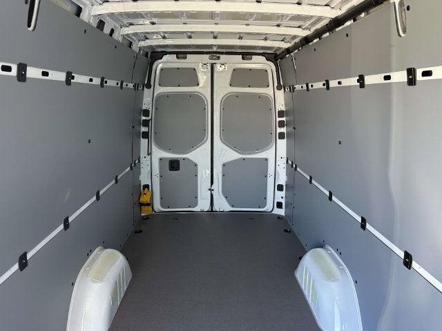 2027 Mercedes-Benz Sprinter 2500 Cargo 170 WB Extended