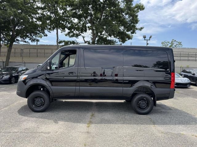 2026 Mercedes-Benz Sprinter 2500 Cargo 144 WB 4MATIC®