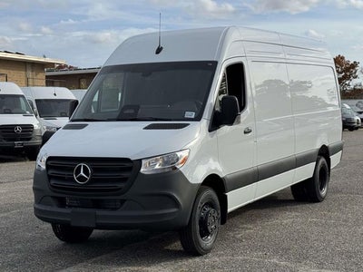 2026 Mercedes-Benz Sprinter 3500XD Cargo 170 WB