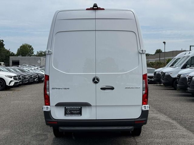 2026 Mercedes-Benz Sprinter 3500XD Cargo 170 WB