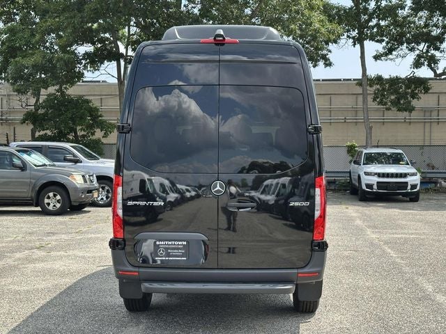 2026 Mercedes-Benz Sprinter 2500 Passenger 144 WB