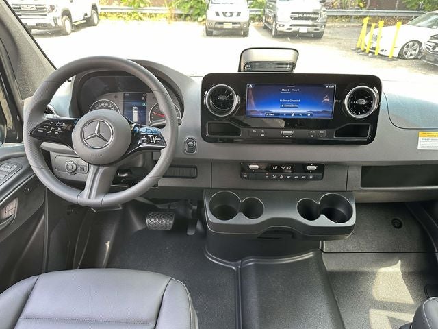 2026 Mercedes-Benz Sprinter 2500 Passenger 144 WB