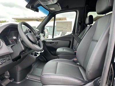 2026 Mercedes-Benz Sprinter 2500 Passenger 144 WB 4MATIC®
