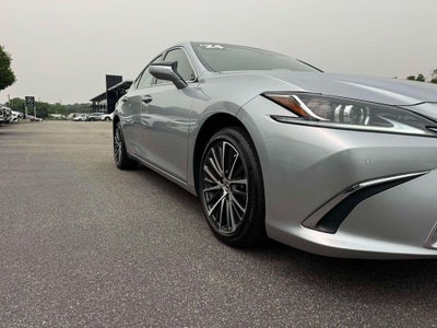 2024 Lexus ES 250