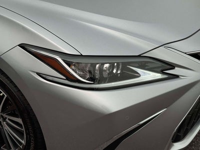 2024 Lexus ES 250