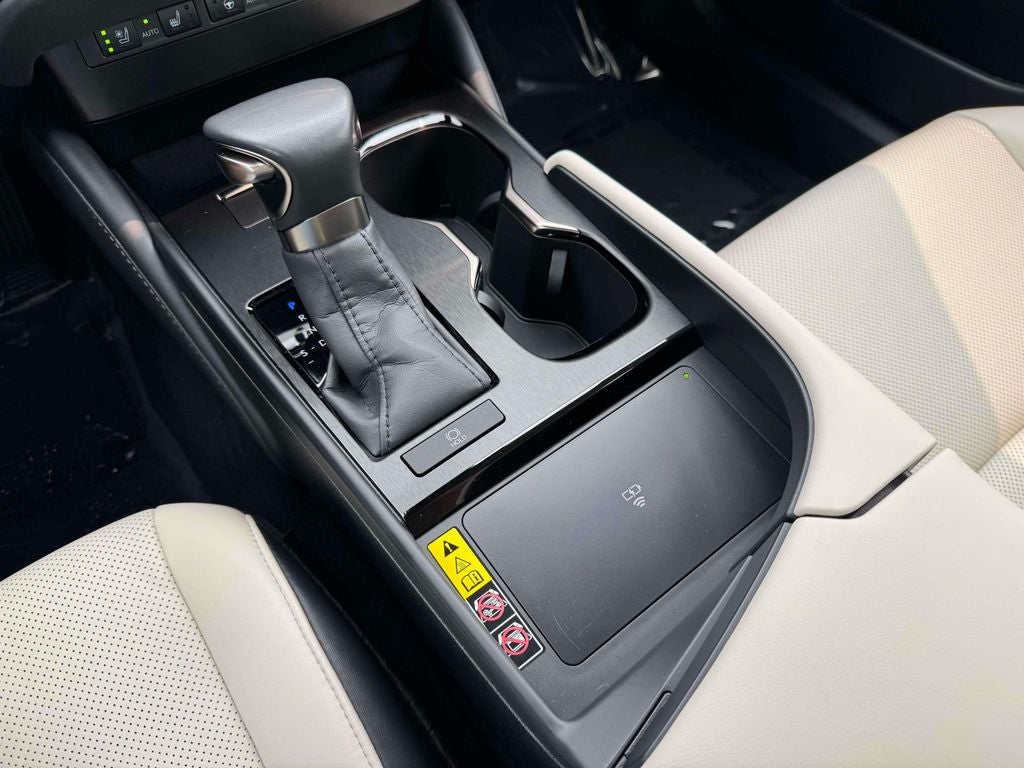 2024 Lexus ES 250