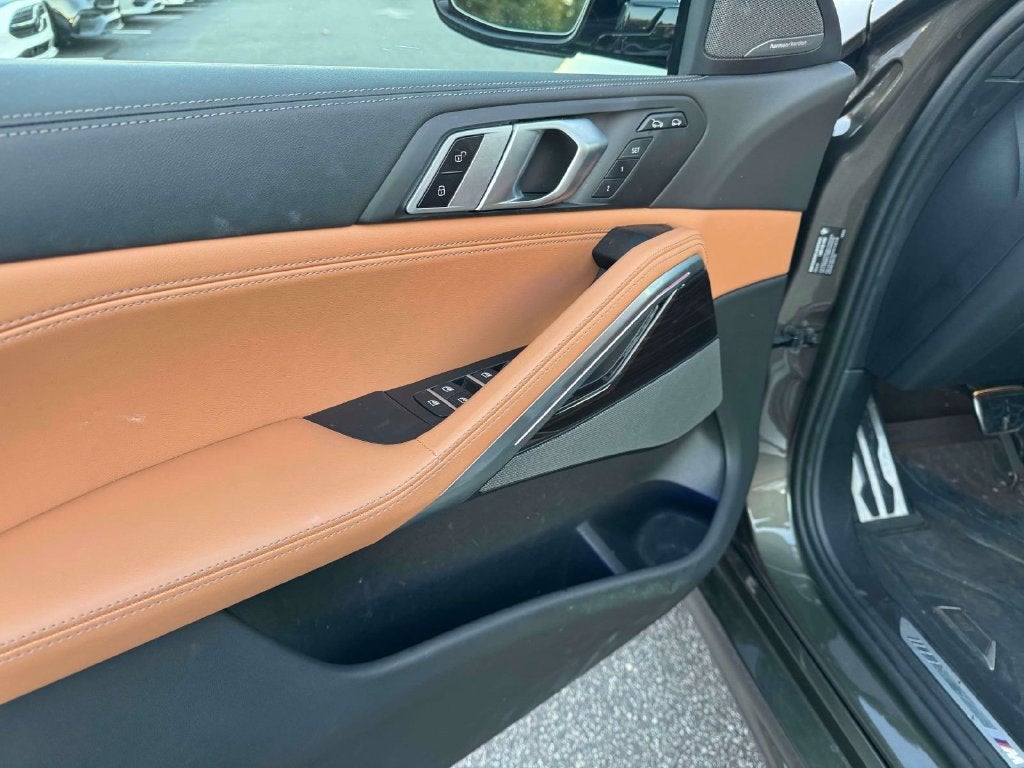 2024 BMW X6 xDrive40i