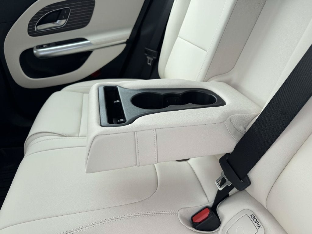 2027 Mercedes-Benz CLA CLA 220