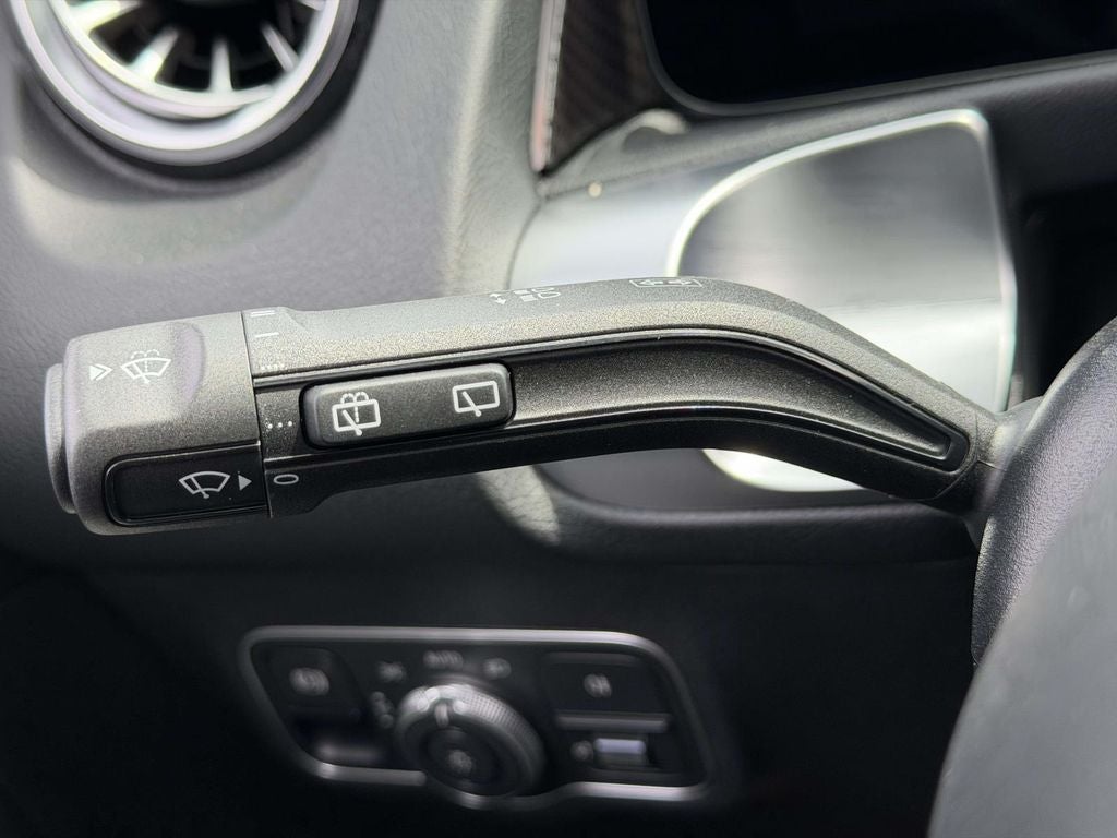 2026 Mercedes-Benz GLB GLB 35 AMG® 4MATIC®