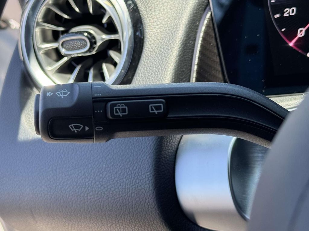 2026 Mercedes-Benz GLB GLB 35 AMG® 4MATIC®