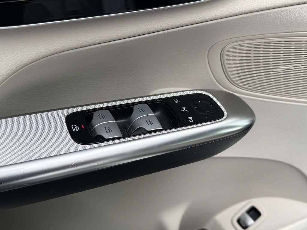 2025 Mercedes-Benz GLC GLC 300 4MATIC®