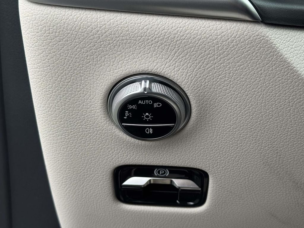 2027 Mercedes-Benz GLC GLC 300 4MATIC®