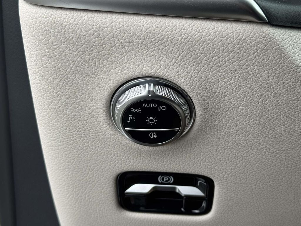 2027 Mercedes-Benz GLC GLC 300 4MATIC®