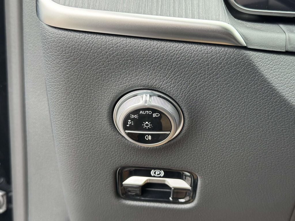 2027 Mercedes-Benz GLC GLC 300 4MATIC®