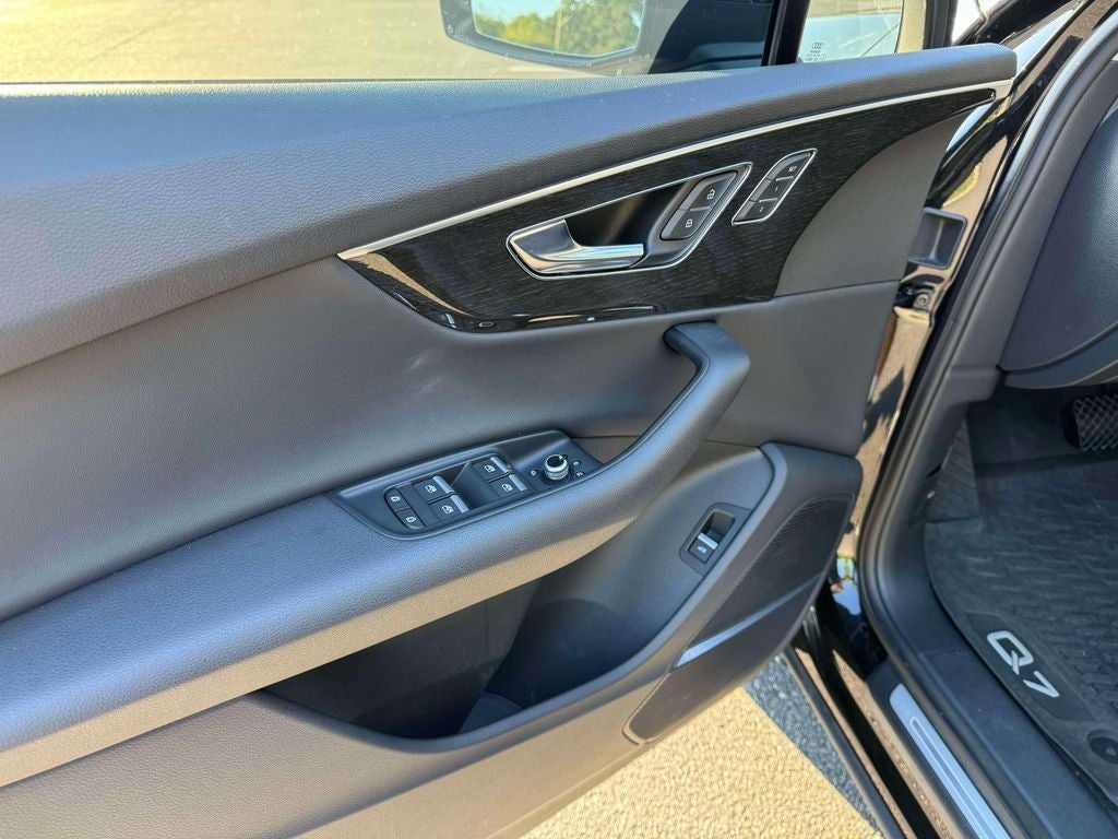 2022 Audi Q7 55 Premium Plus quattro