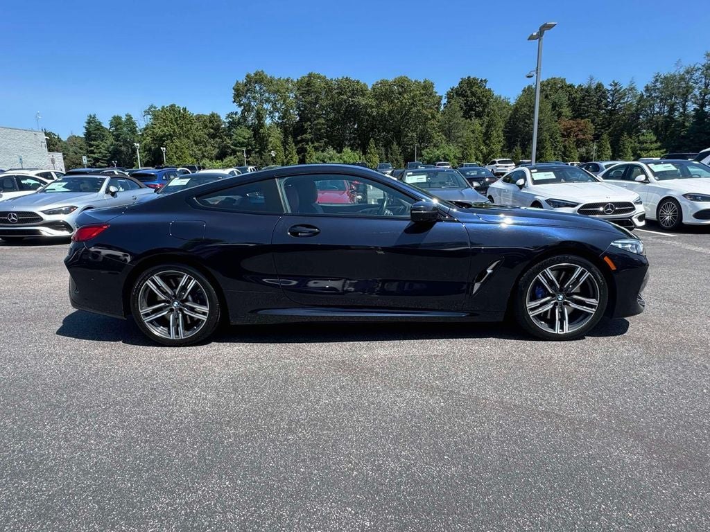 2022 BMW 8 Series 840i