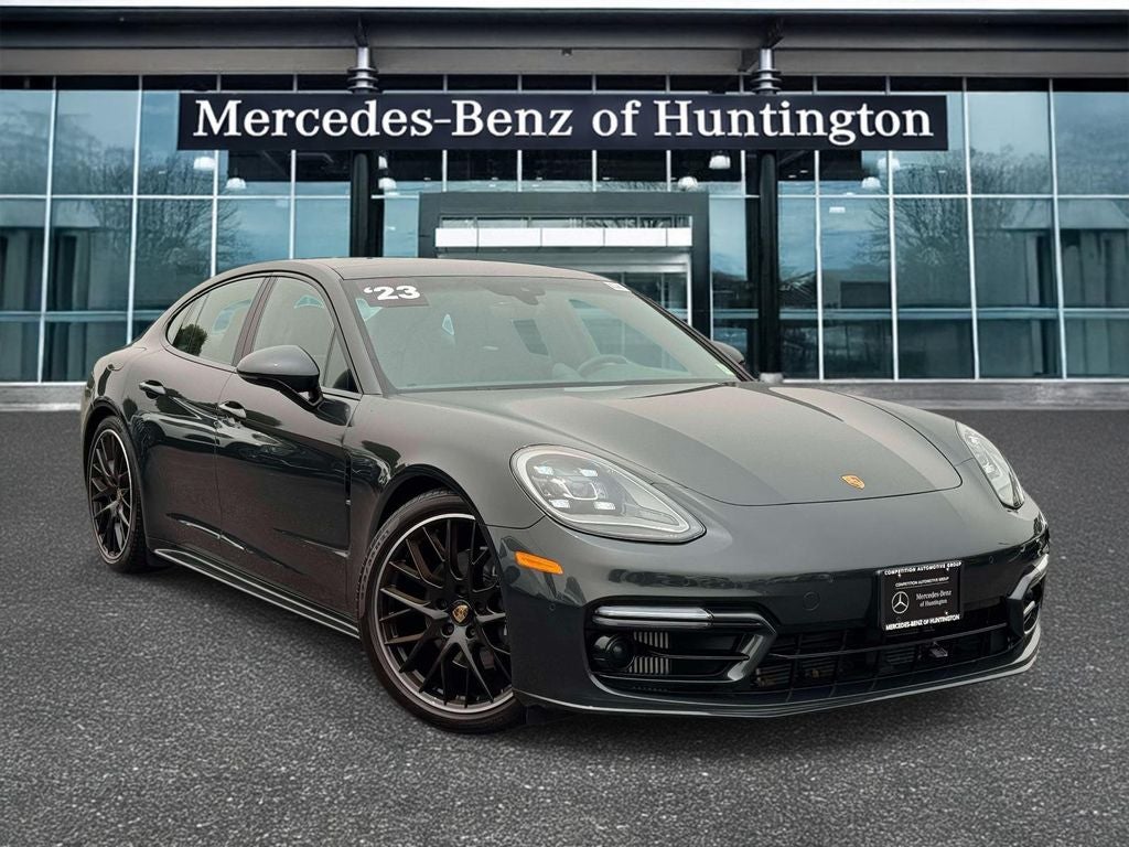 2023 Porsche Panamera Base