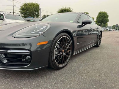 2023 Porsche Panamera Base