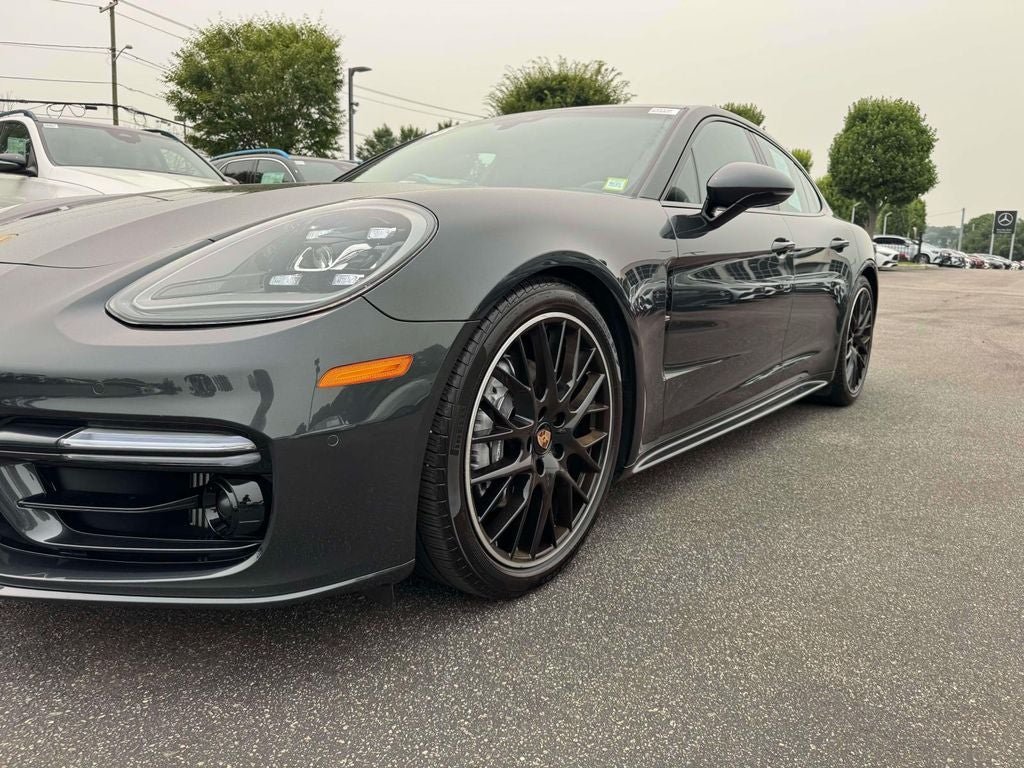 2023 Porsche Panamera Base