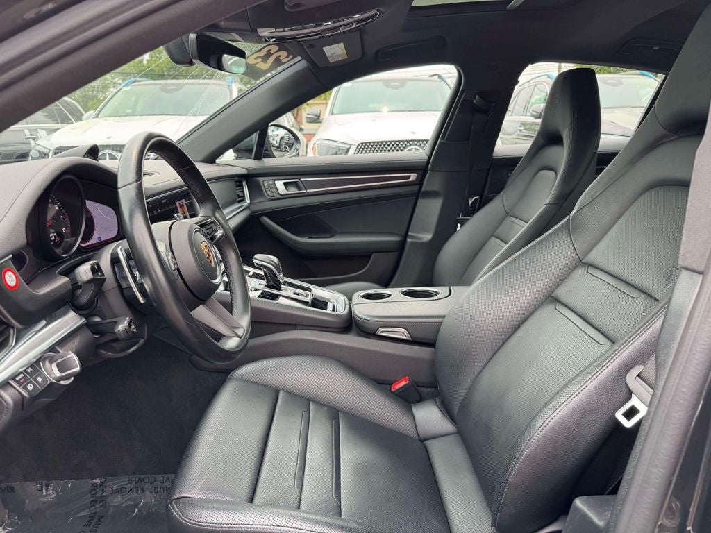 2023 Porsche Panamera Base
