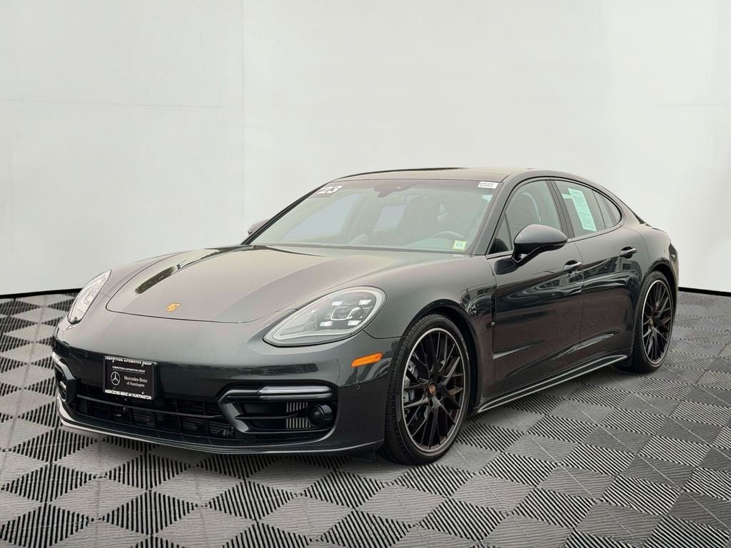 2023 Porsche Panamera Base
