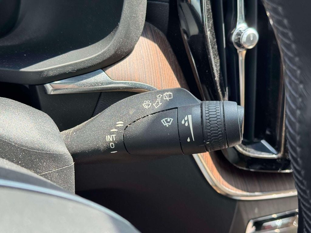 2021 Volvo XC60 T6 Inscription