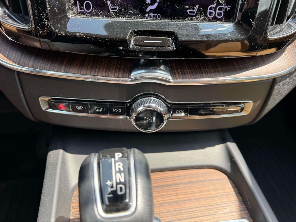 2021 Volvo XC60 T6 Inscription