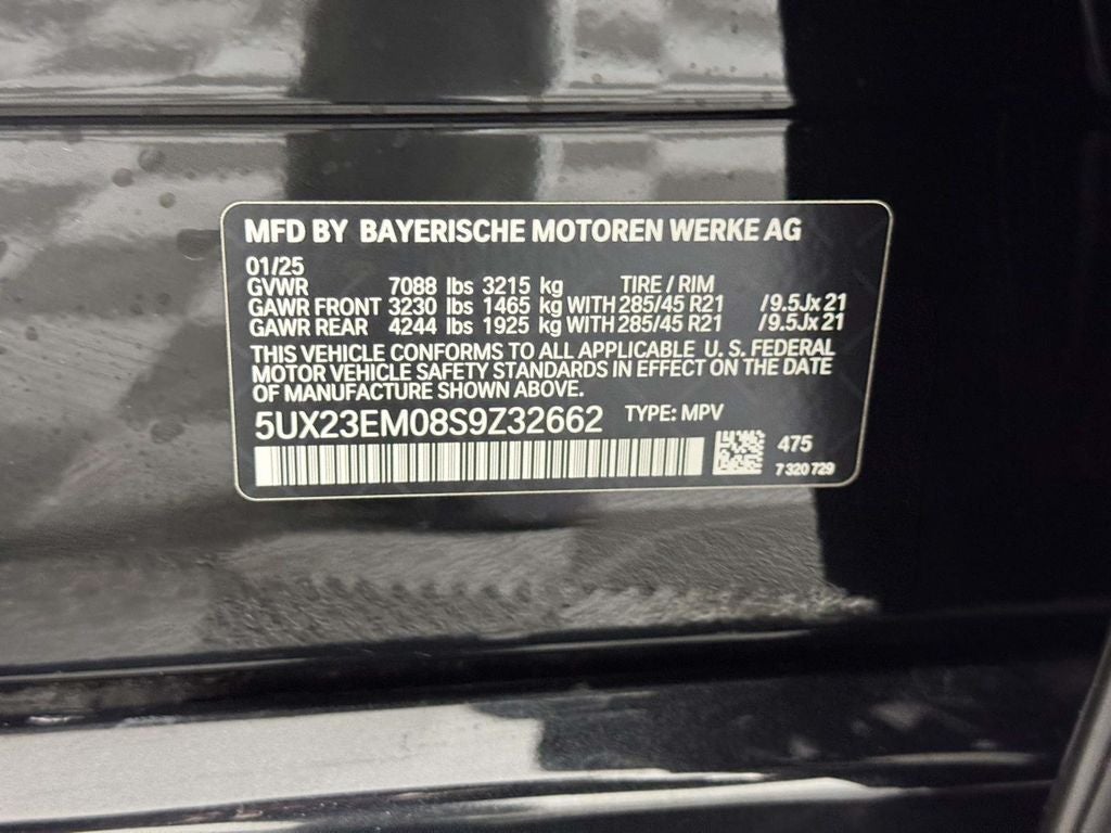2025 BMW X7 xDrive40i