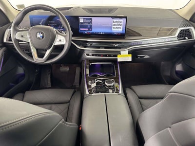 2025 BMW X7 xDrive40i