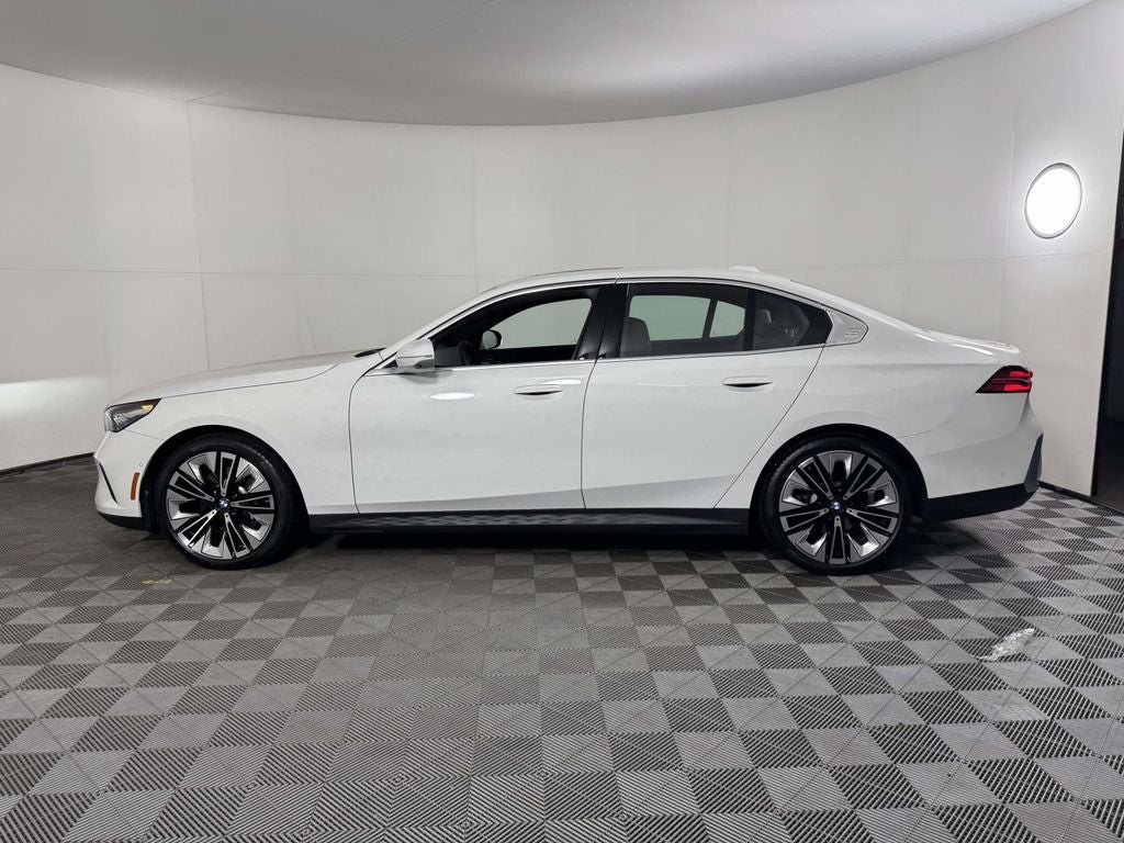 2026 BMW 5 Series 530i xDrive