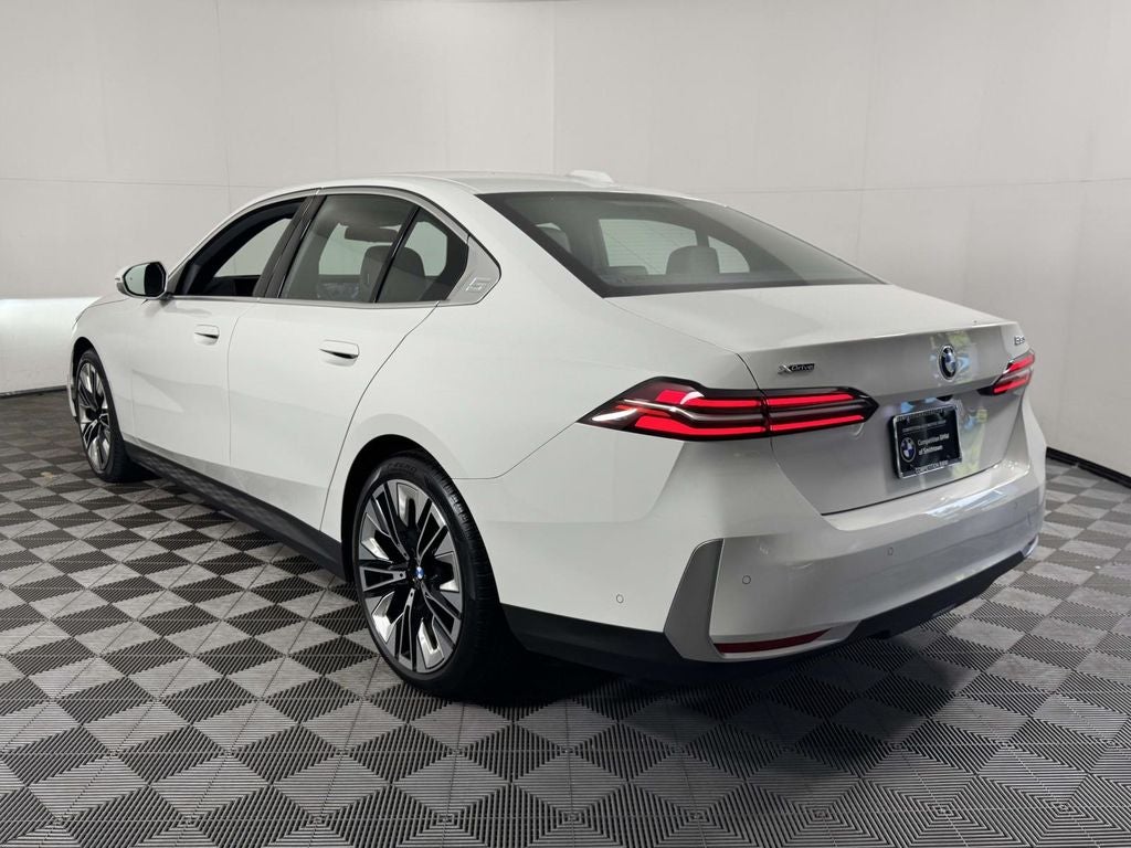 2026 BMW 5 Series 530i xDrive