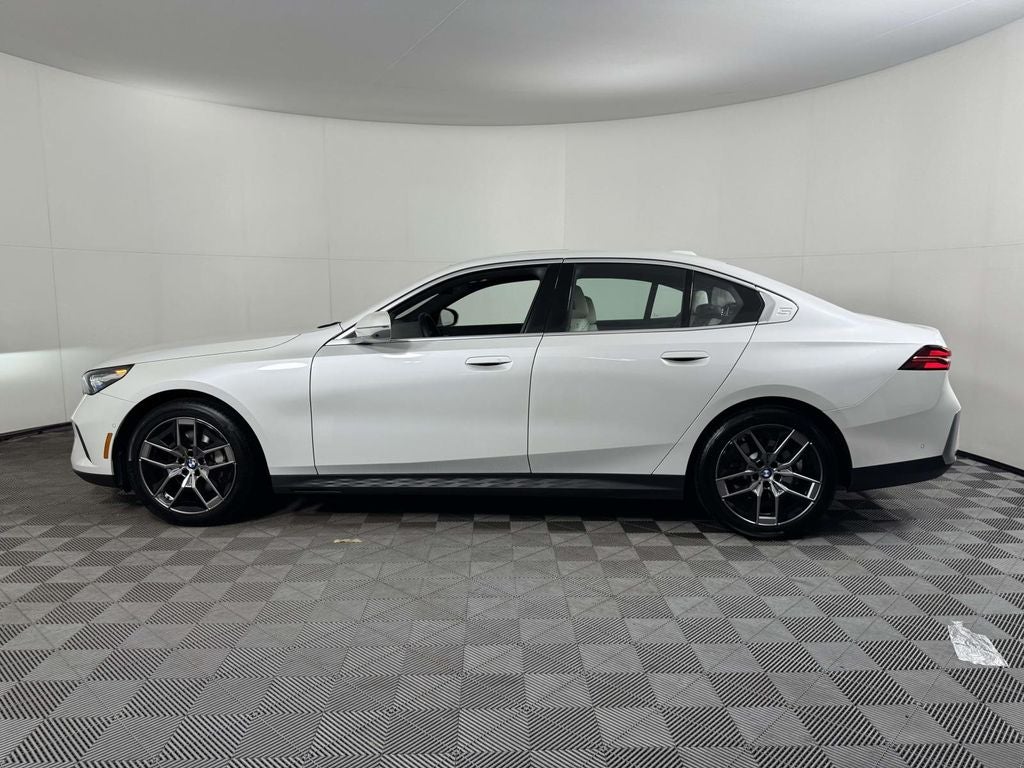2026 BMW 5 Series 530i xDrive