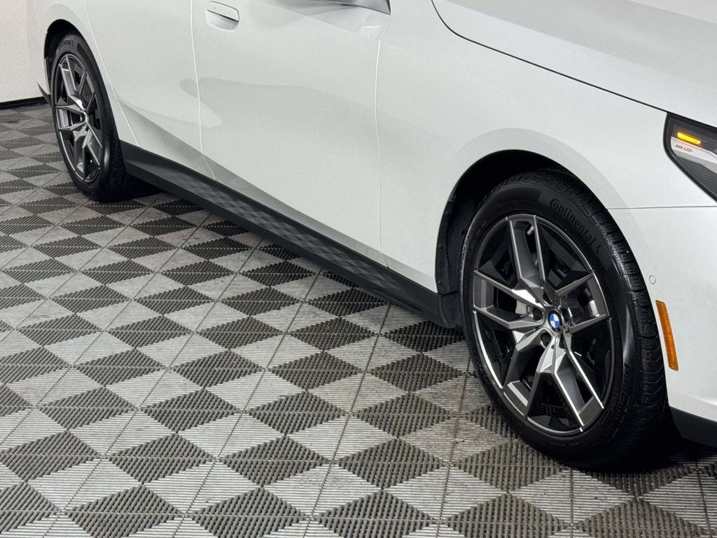2026 BMW 5 Series 530i xDrive