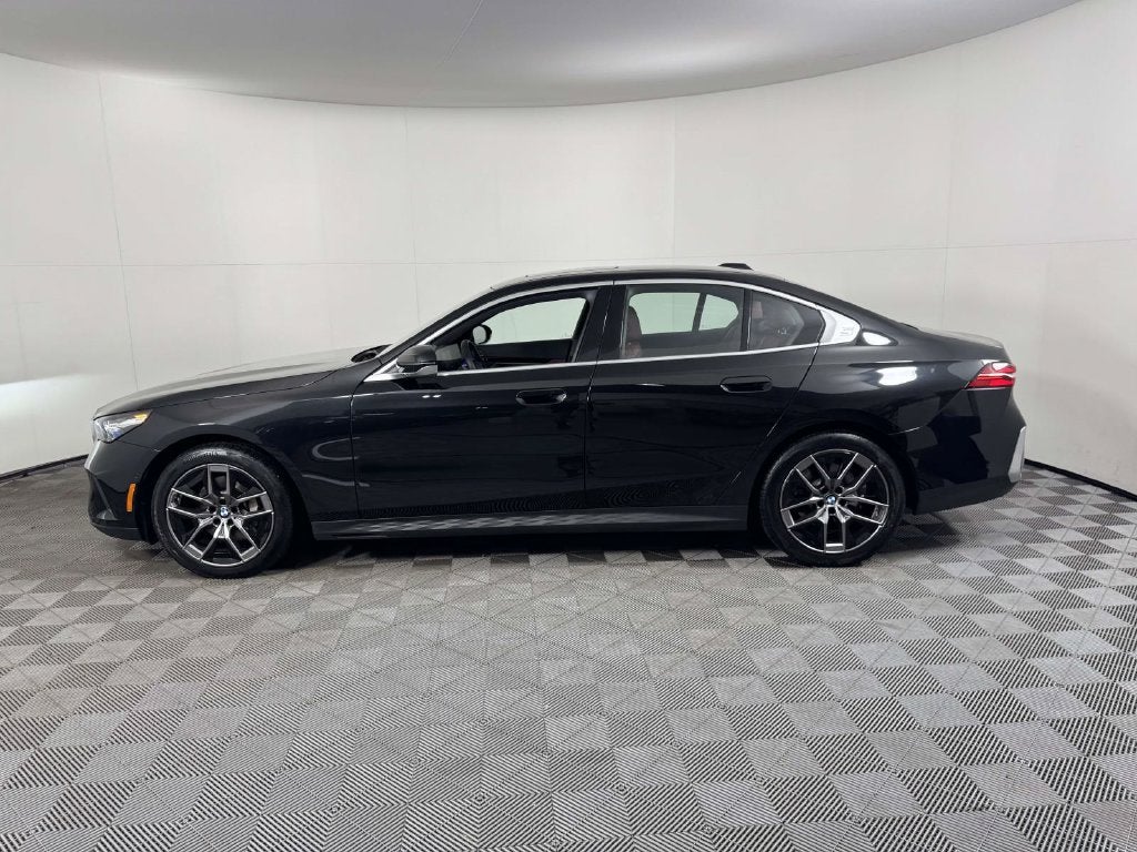 2026 BMW 5 Series 530i xDrive