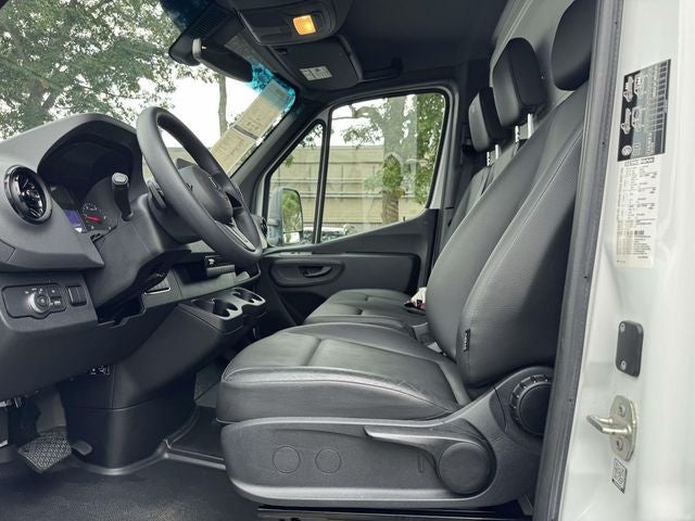 2023 Mercedes-Benz Sprinter 4500 Standard Roof
